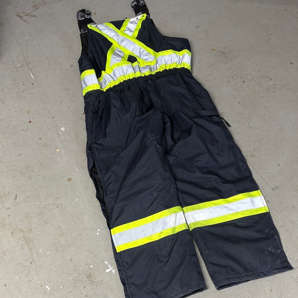 Reflective Black and Yellow Work Overalls - Picture 4 of 5